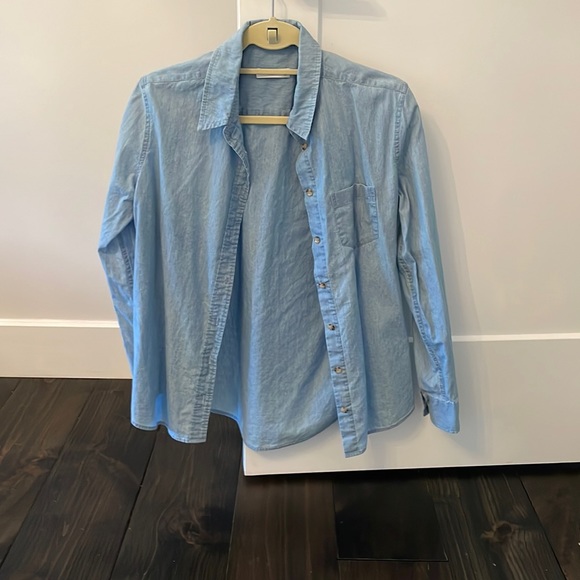 Equipment denim button down shirt. Light denim. Size S. - Picture 1 of 1